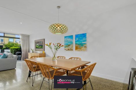 Photo of property in 21 Isitt Road, Hobsonville, Auckland, 0616