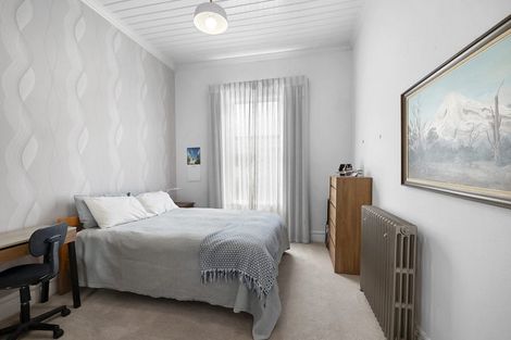 Photo of property in 60 Gover Street, New Plymouth, 4310
