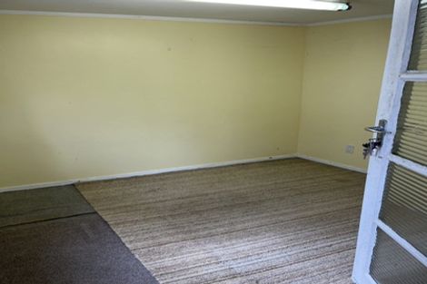 Photo of property in 37 Royal Street, Upper Hutt Central, Upper Hutt, 5018