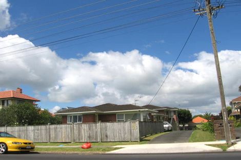 Photo of property in 1/44 East Coast Road, Milford, Auckland, 0620