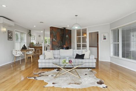 Photo of property in 97 Wallace Road, Mangere Bridge, Auckland, 2022