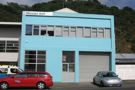 Photo of property in 17 Kaiwharawhara Road, Kaiwharawhara, Wellington, 6035