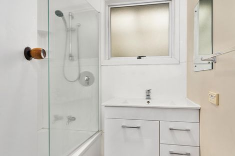 Photo of property in 12 Byron Grove, Owhata, Rotorua, 3010