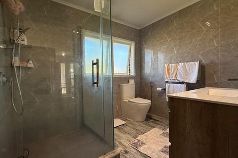 Photo of property in 11 Terry Street, Blockhouse Bay, Auckland, 0600