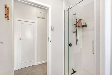 Photo of property in 221 Saint Leonards Avenue, Saint Leonards, Hastings, 4120