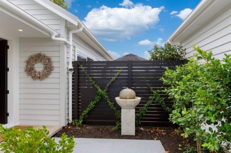 Photo of property in 14 Shearwater Lane, Point Wells, 0986