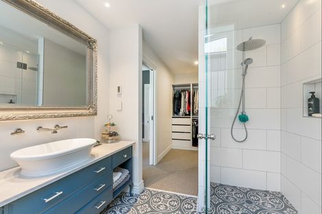 Photo of property in 2 Chenery Road, Red Beach, 0932