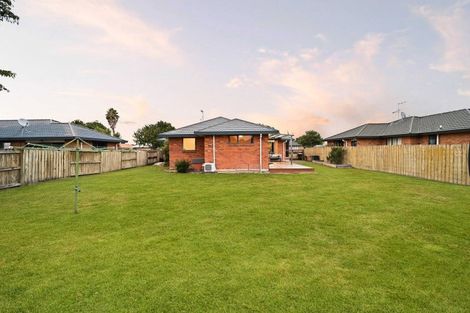 Photo of property in 26 Aldershot Place, Nawton, Hamilton, 3200