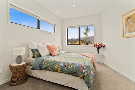 Photo of property in 11 Searle Drive, Cromwell, 9310