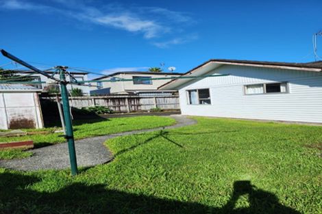 Photo of property in 121a Russell Road, Manurewa, Auckland, 2102