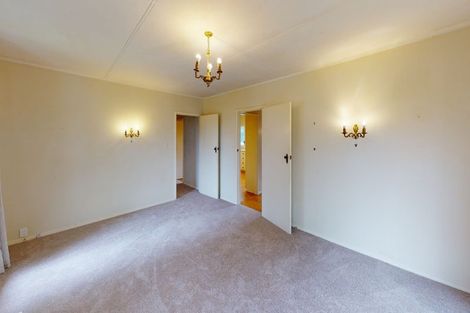 Photo of property in 2 Chittick Place, Saint Johns Hill, Whanganui, 4501
