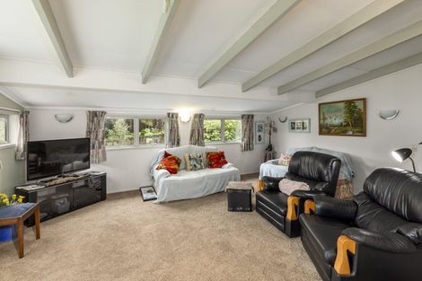 Photo of property in 19 Sandy Bay Road, Black Rock, Picton, 7282