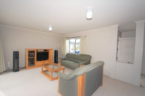 Photo of property in 28 Terracotta Drive, Blockhouse Bay, Auckland, 0600