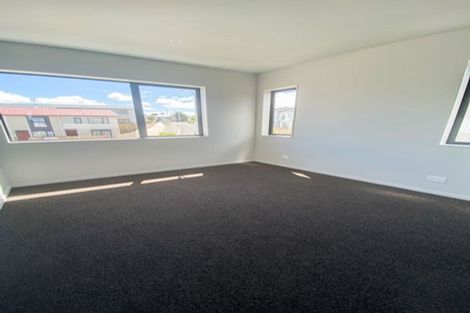 Photo of property in 30 Matawhanga Drive, Wattle Downs, Auckland, 2103