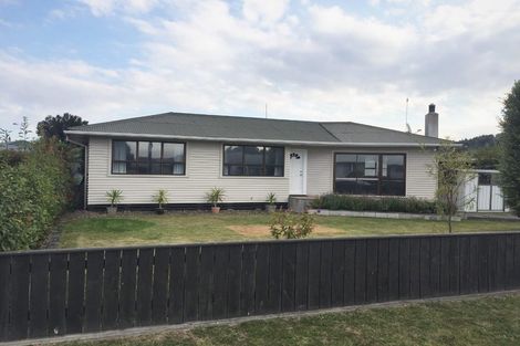 Photo of property in 5 Warwick Crescent, Taradale, Napier, 4112