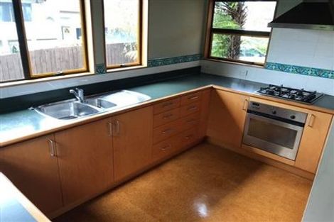 Photo of property in 9 Marina View Drive, West Harbour, Auckland, 0618