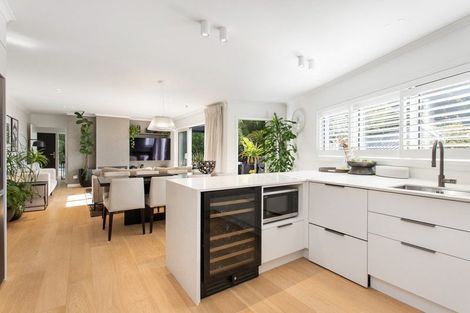 Photo of property in 10 Finnsarby Place, Sumner, Christchurch, 8081