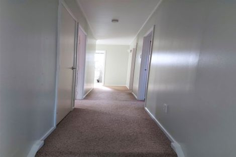 Photo of property in 14 Aralia Road, Sunnynook, Auckland, 0620