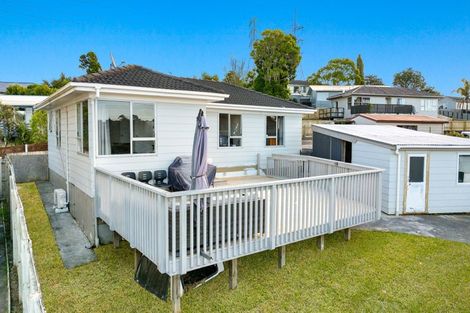 Photo of property in 1/14 Doone Place, Massey, Auckland, 0614