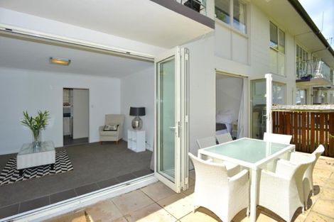 Photo of property in 2/78 Holly Road, St Albans, Christchurch, 8014