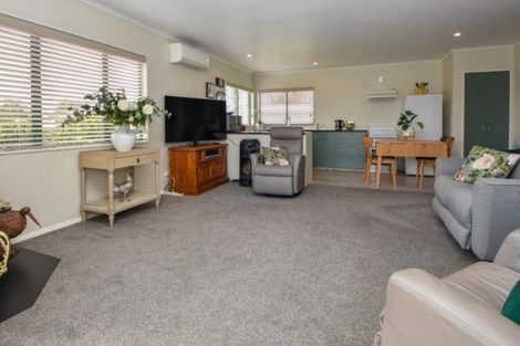 Photo of property in 19a Charles Street, Carterton, 5713