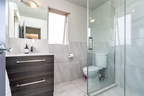 Photo of property in 141 Marsden Bay Drive, One Tree Point, 0118