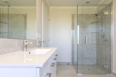 Photo of property in 4 Tuhua Close, Wharewaka, Taupo, 3330