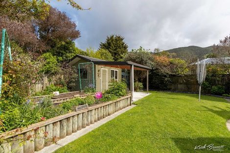 Photo of property in 21 Galveston Grove, Totara Park, Upper Hutt, 5018