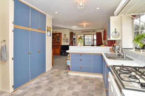 Photo of property in 11 Emlyn Place, Avondale, Christchurch, 8061