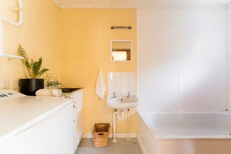 Photo of property in 2a Longwood Avenue, Mornington, Dunedin, 9011