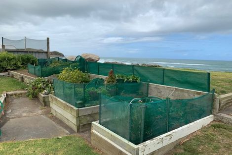 Photo of property in 4 Point Road, Mokau, 4376