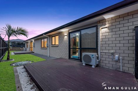 Photo of property in 7 Kahika Grove, Huapai, Kumeu, 0810