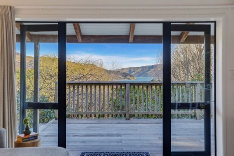 Photo of property in 6888e Christchurch Akaroa Road, Takamatua, 7581