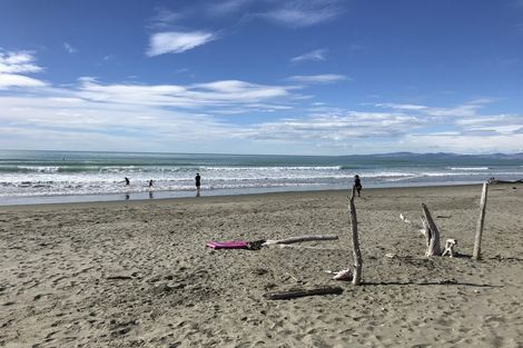 Photo of property in 14 Waimarie Street, Pegasus, 7612