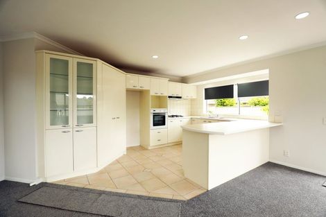 Photo of property in 29 Heyington Way, East Tamaki Heights, Auckland, 2016