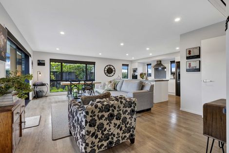 Photo of property in 3 Cox Lane, Amberley, 7410