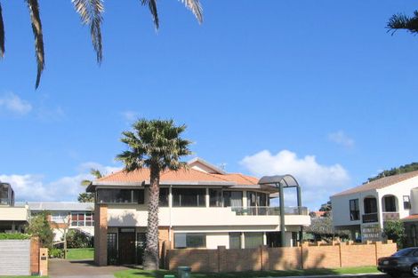 Photo of property in 32 Marine Parade, Mount Maunganui, 3116