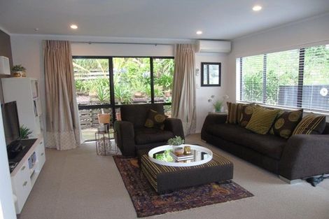 Photo of property in 35 Weggery Drive, Waikanae Beach, Waikanae, 5036