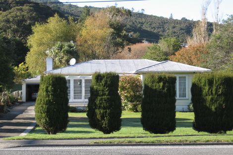Photo of property in 226a Eastern Hutt Road, Stokes Valley, Lower Hutt, 5019