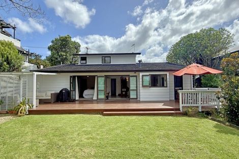 Photo of property in 16 Onetaunga Road, Chatswood, Auckland, 0626