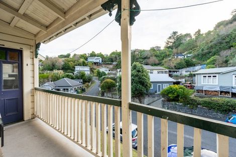 Photo of property in 39 Faraday Street, Hospital Hill, Napier, 4110