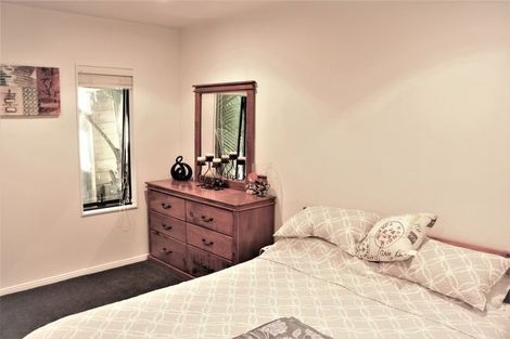 Photo of property in 1/7 The Avenue, Albany, Auckland, 0632