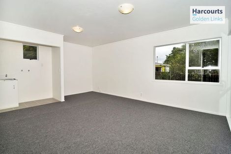 Photo of property in 3 Ballial Place, West Harbour, Auckland, 0618