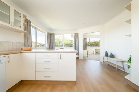 Photo of property in 14 Rue De La Mare, Parklands, Christchurch, 8083