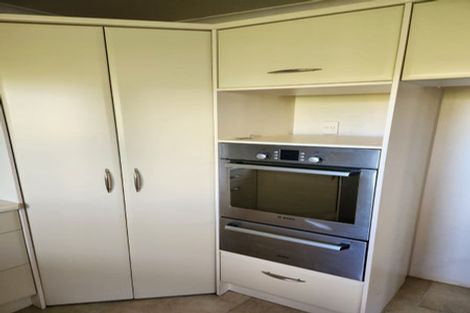 Photo of property in 9a-b Riro Street, Hamilton East, Hamilton, 3216
