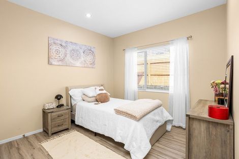 Photo of property in 32 Rishworth Avenue, Stanmore Bay, Whangaparaoa, 0932