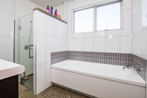 Photo of property in 43 Anne Street, Winton, 9720