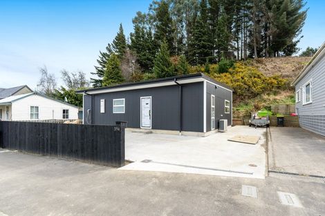 Photo of property in 394 Kaikorai Valley Road, Bradford, Dunedin, 9011