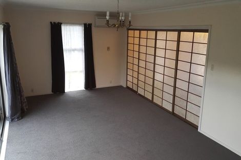 Photo of property in 210 Memorial Avenue, Burnside, Christchurch, 8053