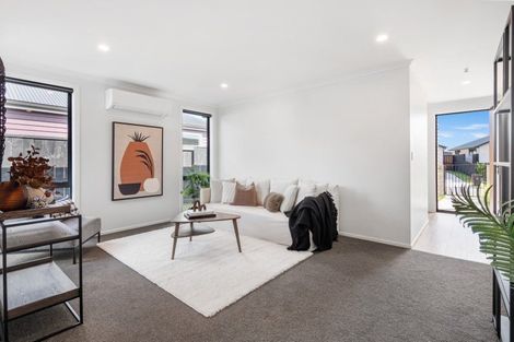 Photo of property in 44 Pasture Way, Papamoa, 3118